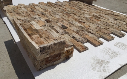Travertine Scabos