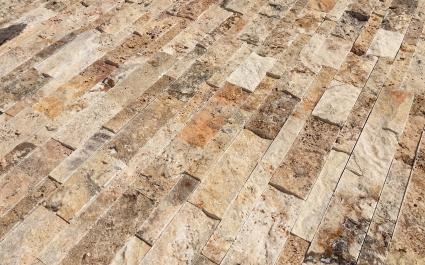 Travertine Scabos